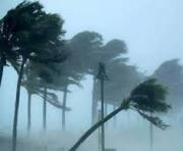 আসছে ঝড়ো হাওয়া, বজ্রসহ বৃষ্টি