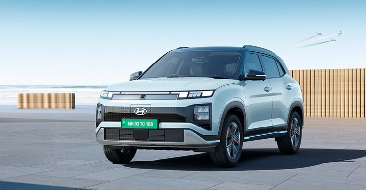 বৈদ্যুতিক গাড়ি ঘিরেই গ্রাহকের আগ্রহ