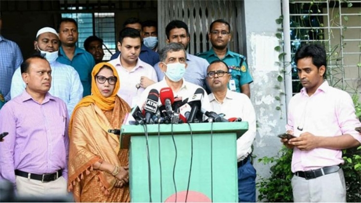 সুষ্ঠুভাবে অনুষ্ঠিত হচ্ছে এইচএসসি পরীক্ষা, দ্রুত ফল প্রকাশ হবে: শিক্ষা উপদেষ্টা