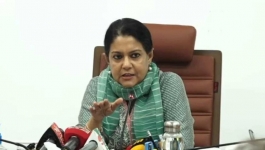 পুরানো ও মেয়াদোত্তীর্ণ গাড়ি সড়ক থেকে তুলে নেওয়া হবে : রিজওয়ানা হাসান